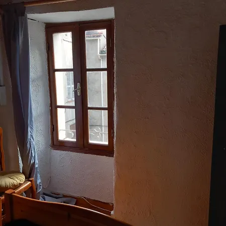 Dans Maison De Village Appartement