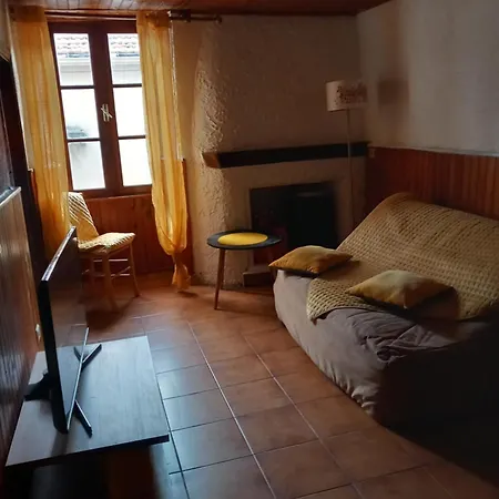 Appartement Dans Maison De Village *