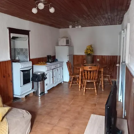 Dans Maison De Village Appartement *